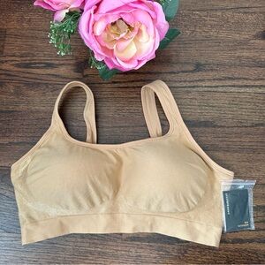 NWT Underoutfit Comfort Shaping bra, size XL